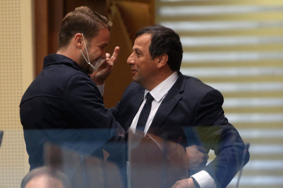 STANIVUKOVIĆ UZ VUKANOVIĆA na protestu u Banjaluci