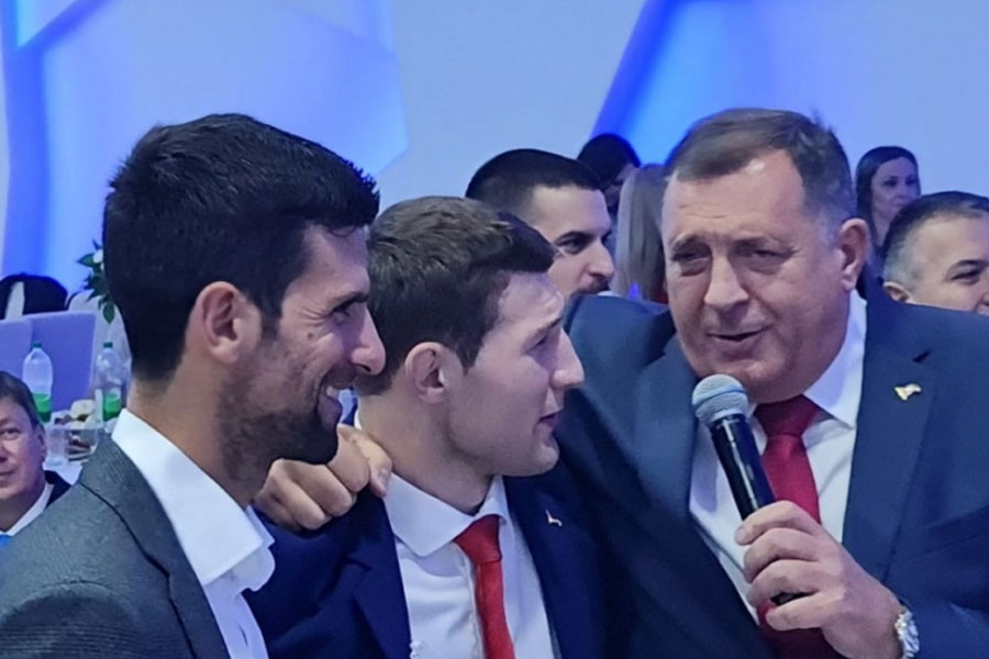 NOVAK I DODIK ODUŠEVILI GOSTE NA SVADBI! Orio se hit Halida Bešlića (VIDEO)