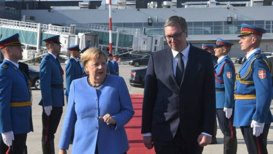 NAKON POSJETE ANGELE MERKEL TIRANI Albanski politikolog: Vučić neće priznati Kosovo!