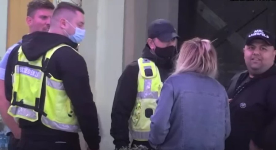 ZADRUGAR PRED DISKVALIFIKACIJOM Stefan pobjesnio na Miu i Irmu, obezbjeđenje ga opkolilo!
