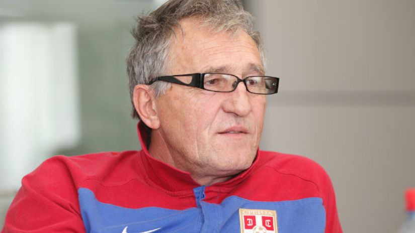 PRIMLJEN U BOLNICU U TEŠKOM STANJU Dragan Pantelić hospitalizovan u Nišu