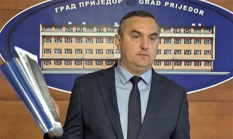 SJEĆATE LI SE SKANDALOZNOG GRADONAČELNIKA? Dalibor Pavlović se vraća u politiku