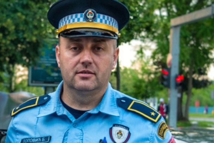"ZAKAČILA SE ZA PANJ, IZ VODE JOJ VIRILA SAMO GLAVA''! Banjalučki policajac spasio ženu iz Vrbasa