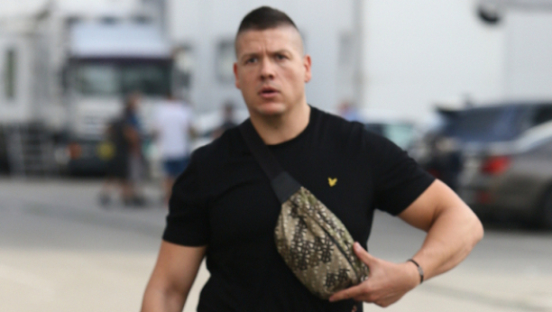 BUKTI ESTRADNI RAT Sloba Radanović uzvraća udarac nakon što mu je Dara Bubamara skinula album s Jutjuba