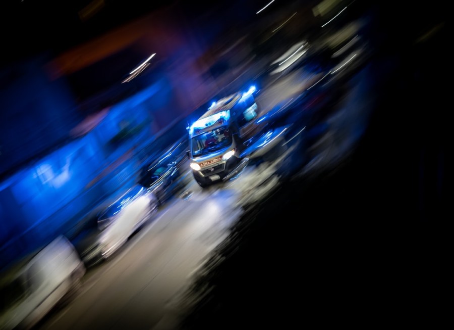 NESVAKIDAŠNJA NESREĆA U SREBRENIKU: Divlje svinje izletile pred vozilo HITNE POMOĆI!
