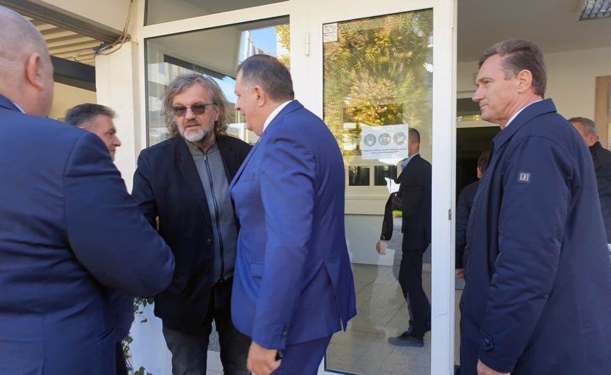 IDUĆE GODINE NOVAC ZA PROSTORIJE KINOTEKE Dodik obećao pomoć republičkoj ustanovi kulture