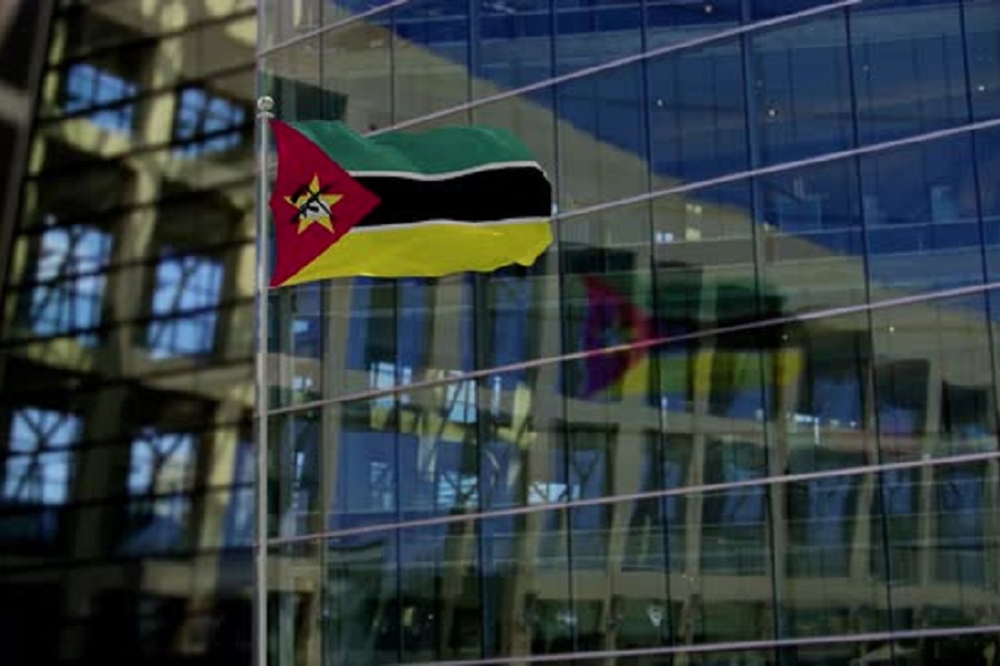 MOZAMBIK: Potomci robova se bore sa Britanskom imperijom!