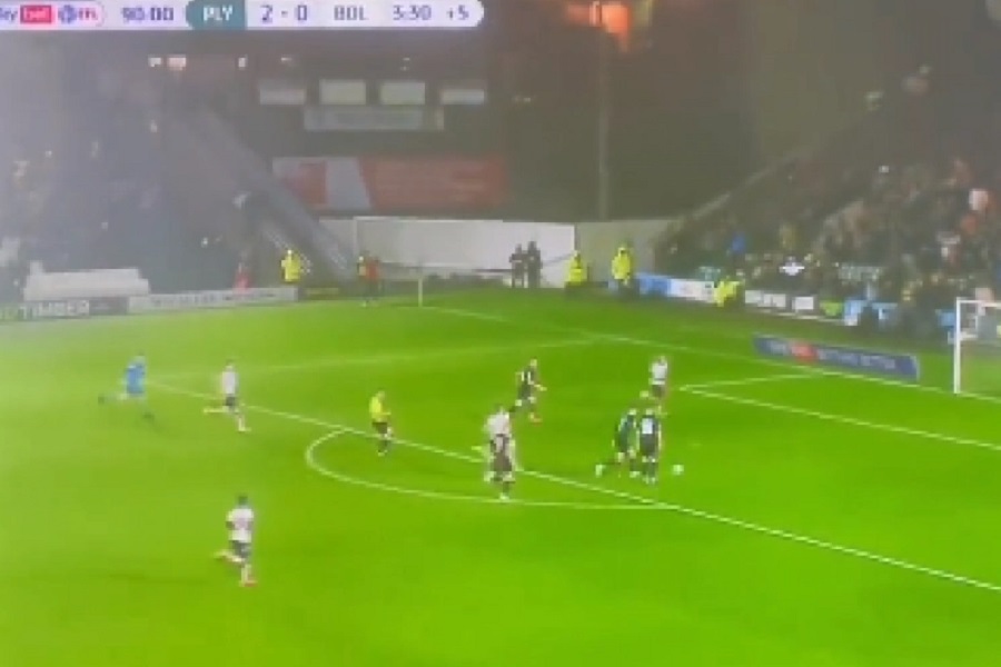 NESTVARNA SCENA U ENGLESKOJ! Fantastičan pogodak o kojem priča cijeli svijet! (VIDEO)