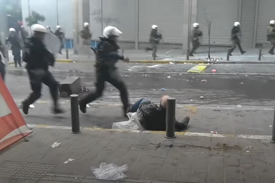 OBRAČUN ALBANSKE MAFIJE Napadač otvorio vatru po gostima ispred kafića i ubio dvije osobe, kamere sve snimile