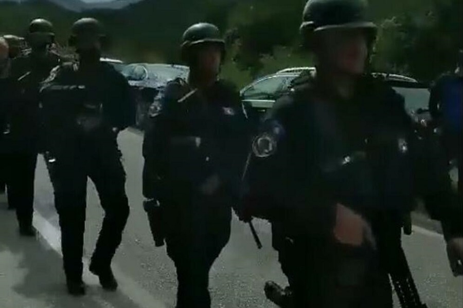 ROSU NASTAVLJA TEROR U ZUBINOM POTOKU Albanski specijalci maltretirali mladića (20), tukli ga po glavi i nogama