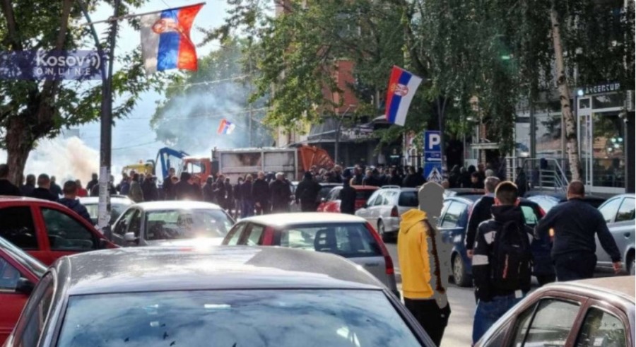 U KOSOVSKU MITROVICU STIGAO I ROSU, situacija napeta!