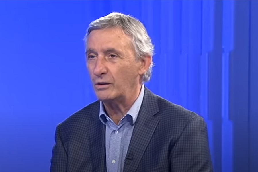 Otkriveno zašto Pešić nije sa igračima u avionu