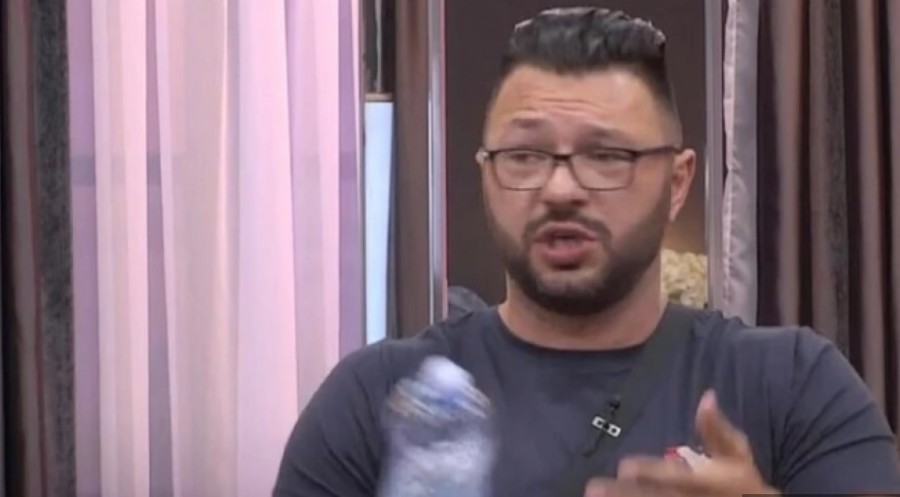 OVAKO IZGLEDA POLOMLJENA VILICA ADEMIRA PELEŠA Car ga udario iz sve snage u lice!