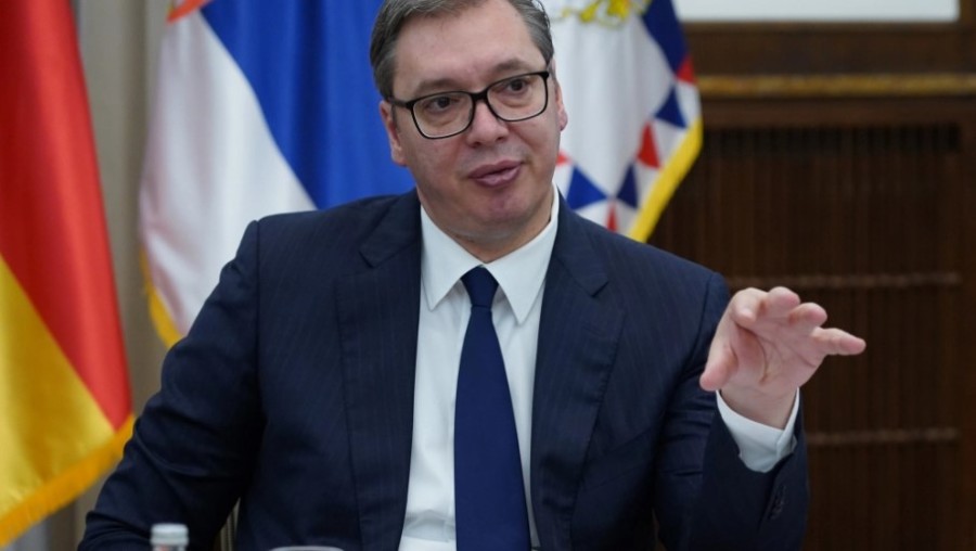 VUČIĆ SUTRA SA DŽONIJEM DEPOM i Milošem Bikovićem