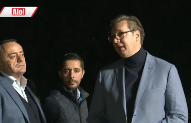 OTKRIVEN RAZLOG zašto VUČIĆ nosi rolke
