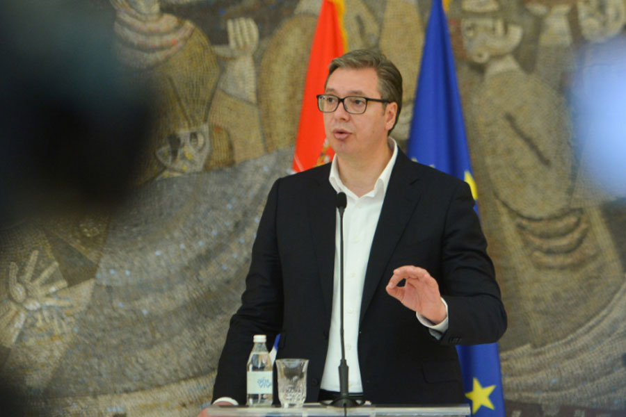 VUČIĆ OŠTRO KRITIKOVAO FUNKCIONERE Predsjednik Srbije izribao naprednjake!