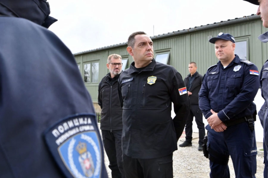 KAO DA SU U ZEMLJU PROPALI Ministar Vulin o nestanku porodice iz Aleksinca