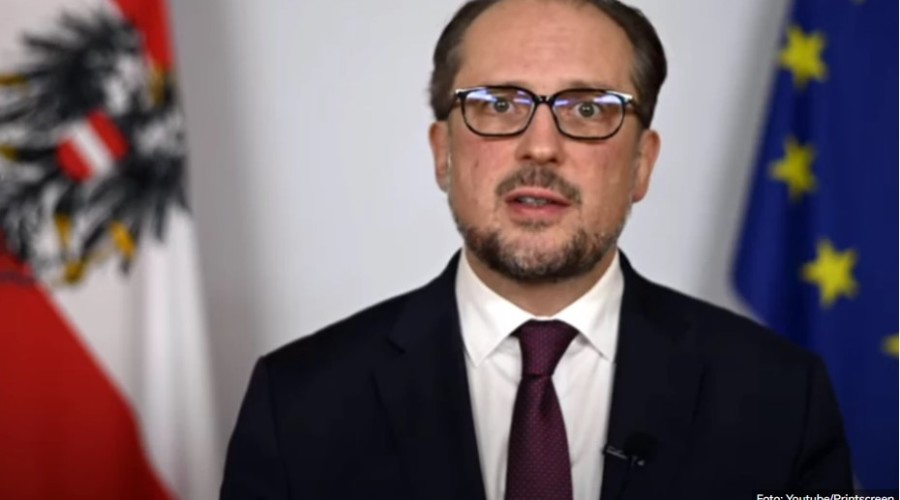 SUTRA POLAŽE ZAKLETVU Novi austrijski kancelar preuzima dužnost šefa države