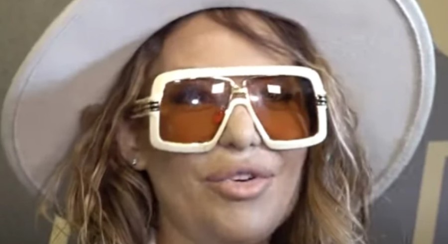 JESI LI TI NEKI KOMŠIJA IZ DONJE MUTNICE? Anu Nikolić iznerviralo pitanje o Rasti, pa vikala na novinara! (VIDEO)