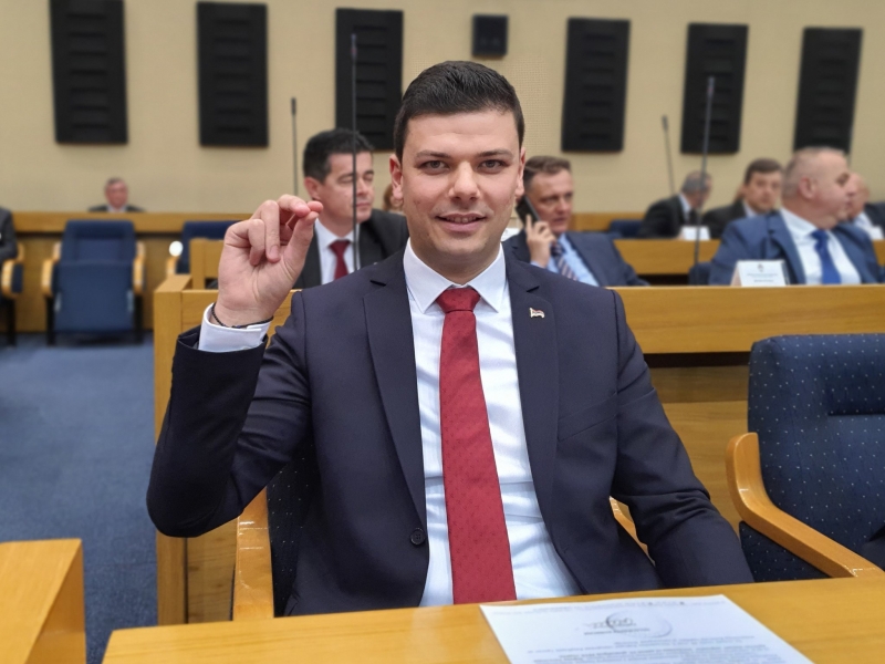 POTVRĐENA OPTUŽNICA protiv SNSD-ovog poslanika ANTONIĆA! Pozvan da se izjasni o krivici