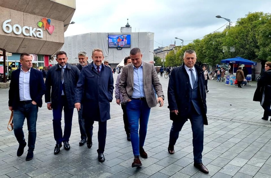 BAKIR U BANJALUCI; Nenad Nešić: Uvijek može da dođe kao gost!