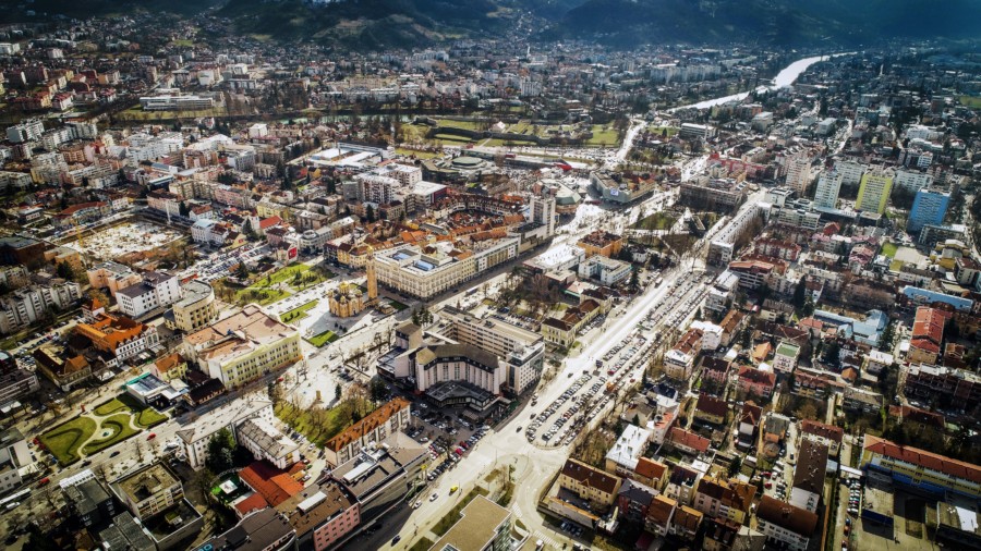 JEDNOSMJERNI SAOBRAĆAJ u centru Banjaluke