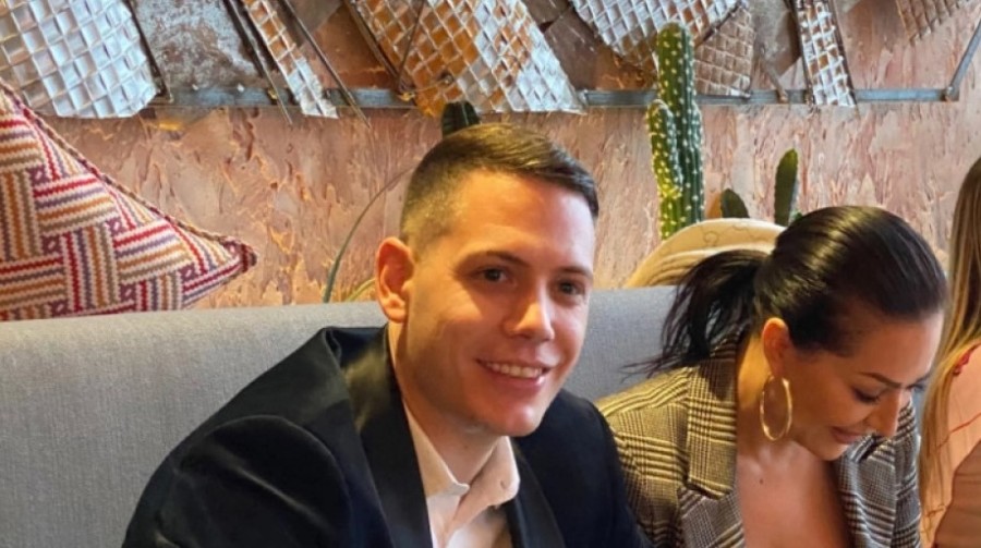 BOGDAN SE USELIO U CECINU RASKOŠNU VILU! Par podigao vezu na viši nivo, a evo i šta radi dok pjevačica snima Zvezde Granda! (VIDEO)