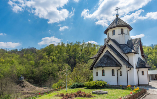 ZAŠTO ZVONE CRKVENA ZVONA Štite nas od zle sile, a vjernicima šalju veoma važnu poruku