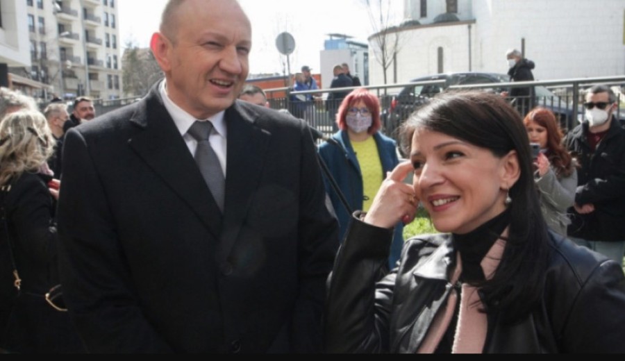 UNIŠTILI NAMJENSKU INDUSTRIJU, a sada im smeta srpska moć: "Zbog koga se Vučić ovoliko naoružava?"