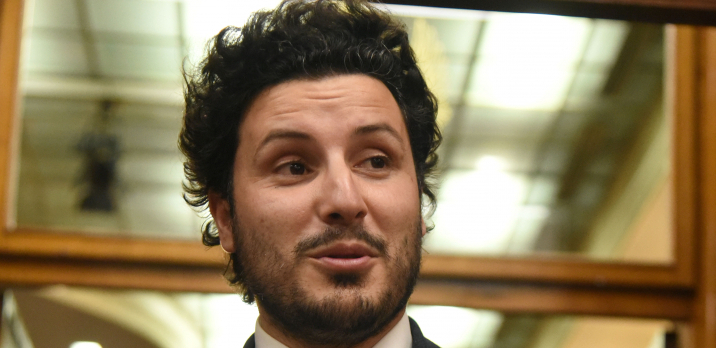 DRITAN ABAZOVIĆ ŽELI DA BUDE NOVI PREMIJER Milan Knežević otkrio šta o tome misli Demokratski front