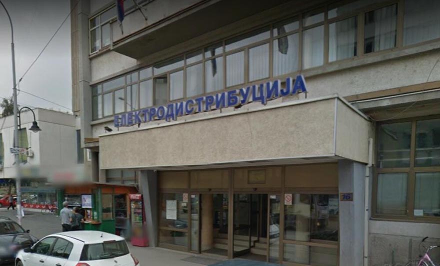LESKOVČANIN PREMINUO PRED ŠALTEROM dok se žalio na grešku u obračunu struje!