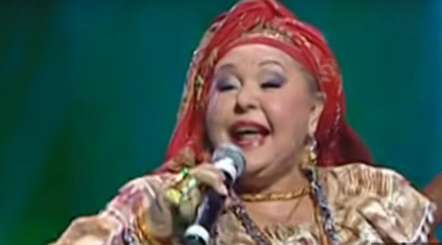 OPLJAČKANA KUĆA ESME REDŽEPOVE! U velelepnom zdanju ostali samo goli zidovi, fale čak i vrata i prozori!