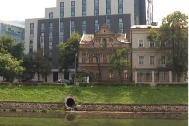 SPECIFIČNA GRAĐEVINA U CENTRU SARAJEVA: Gospođicina kuća vraća stari sjaj