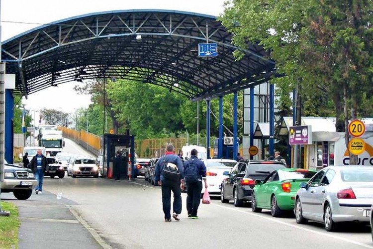GUŽVE NA GRANIČNIM PRELAZIMA U BIH, pročitajte kojim!