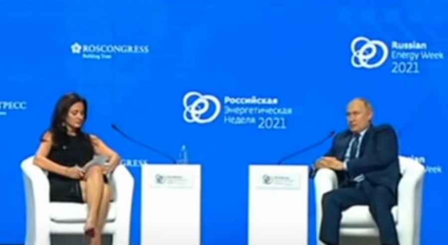 KO JE NOVINARKA KOJA JE NOGAMA "zaludjela" Putina?