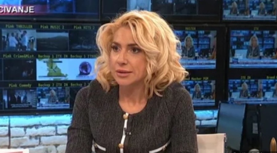 JOVANU JEREMIĆ VEZALI UŽIVO U PROGRAMU! Neviđena ludnica u studiju Pinka, gosti zanijemili od šoka! (FOTO)