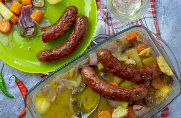 KOBASICE IZ RERNE: Tajna je u ovom fantastičnom sosu! (RECEPT)