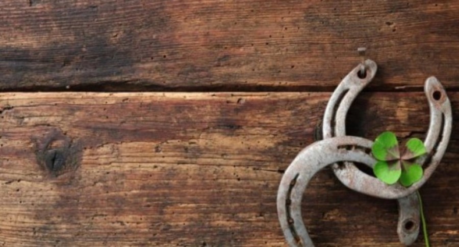 HOROSKOP ZA ČETVRTAK 28. OKTOBAR Rak u konfliktu sa saradnicima, Riba se prepušta ljubavnom užitku, Vodolija spremna na novu vezu