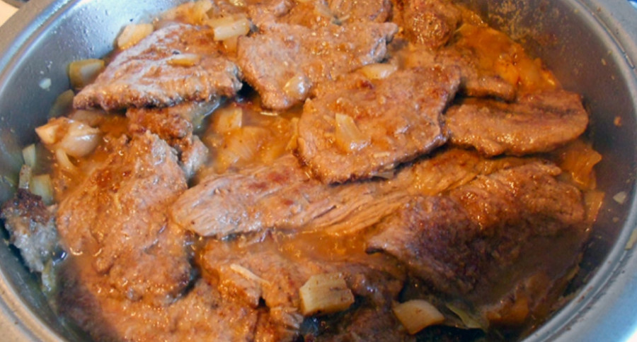 TRADICIONALNI RECEPT ZA SAVRŠEN OBROK Lovačke šnicle, fino, pikantno jelo, za hladne dane