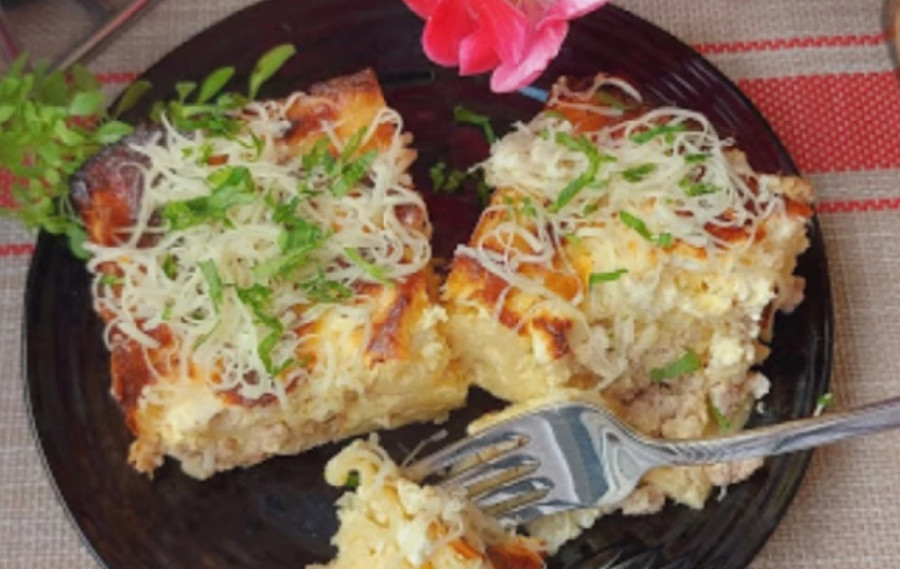 IDEALAN RECEPT za brzu i ukusnu VEČERU: Makarone sa mljevenim mesom i sirom zapečene u rerni