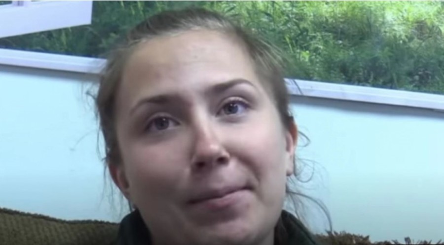 BIZARNA TRAGEDIJA! Mlada sportiskinja se udavila na takmičenju u brzom jedenju hot-dogova!