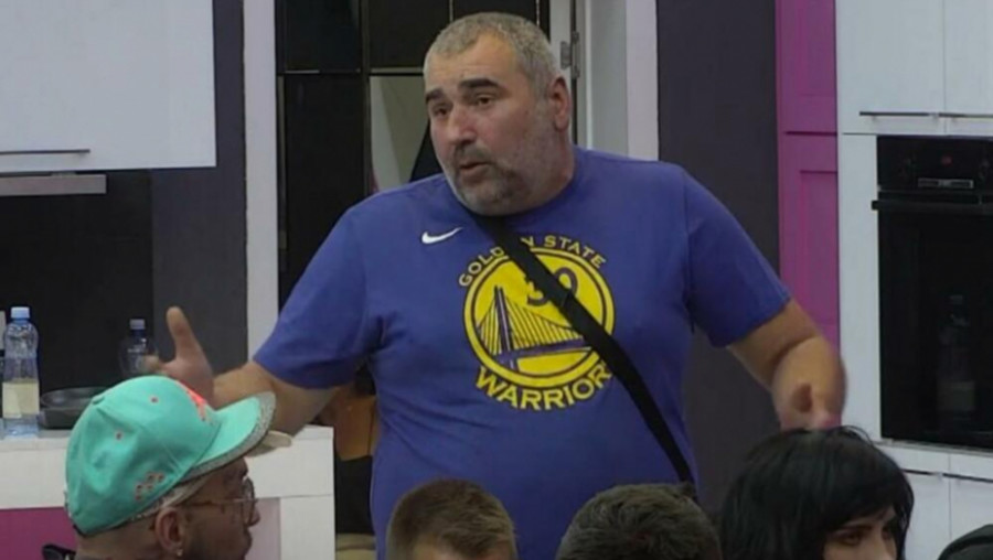 MIKI SAVJETUJE CARA DA NE PIJE Budi barem jednom u životu gospodin