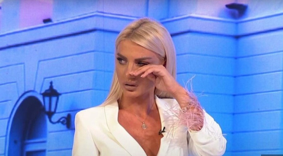 MILICA KEMEZ IMA NOVOG DJEČKA! Bivša zadrugarka ne krije sreću, objavila fotku iz aviona!