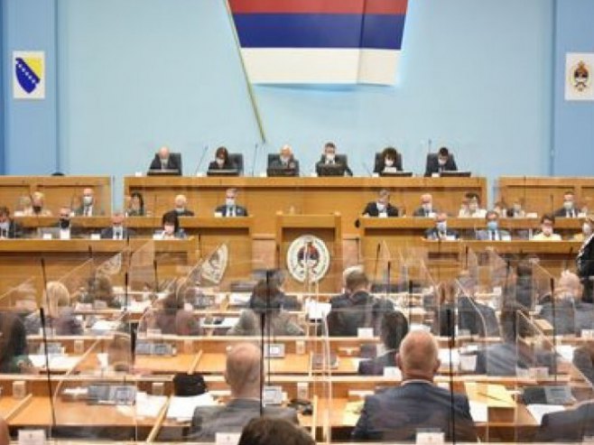 ZAKLJUČENO DANAŠNJE ZASJEDANJE PARLAMENTA! Nastavak sutra raspravom o VSTS Srpske