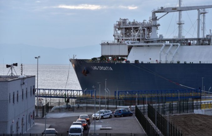 MORNARI NA LNG TERMINALU od 1. novembra MORAJU BITI VAKCINISANI: U suprotnom ne garantujemo im posao