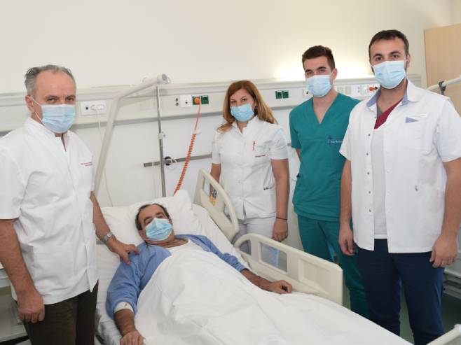 LJEKARI NA UKC IZVELI IZUZETNO SLOŽENU OPERACIJU! Ovu metodu PRIMJENJIVAĆE I U BUDUĆNOSTI