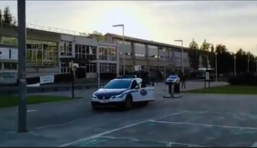LUKOM I STRIJELOM UBIJA LJUDE Teroristički napad u Norveškoj? (FOTO/VIDEO)