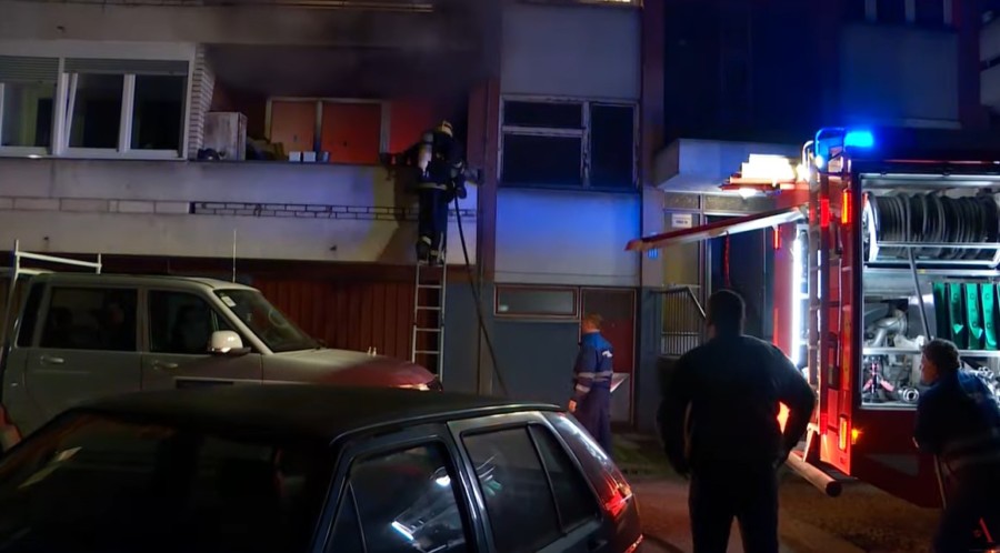 GORI STAN U TESLIĆU. Vatrena stihija sve pretvorila u prah i pepeo (VIDEO)