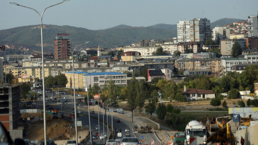 SKANDALOZNA ODLUKA Priština zabranila ulazak robe iz centralne Srbije na KiM, Kurti traži puštanje specijalaca