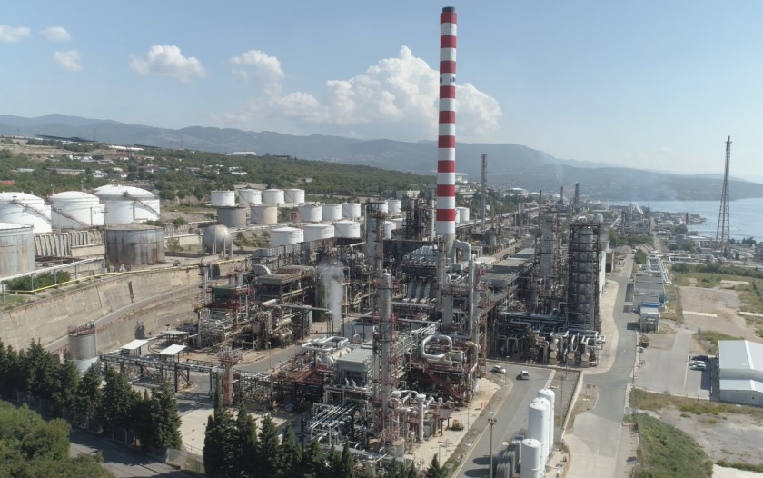 ININA RAFINERIJA U RIJECI obustavlja proizvodnju